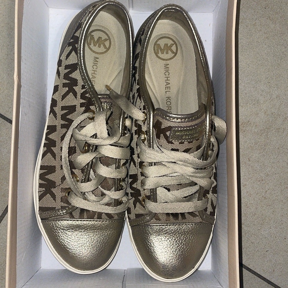 Michael kors Gold sneakers